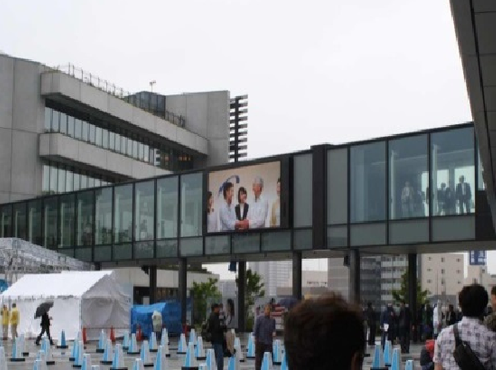 東京スカイツリー開業スポンサーとして企業広告